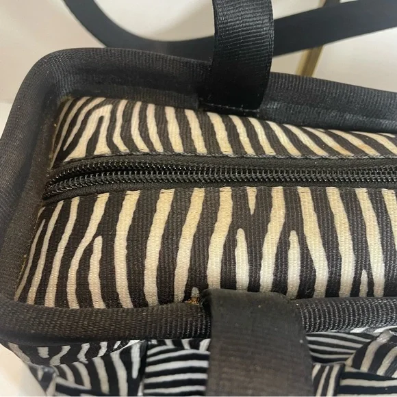 Harvey’s original seatbelt bag Zebra print tote. Pre-owned. - Picture 9 of 16